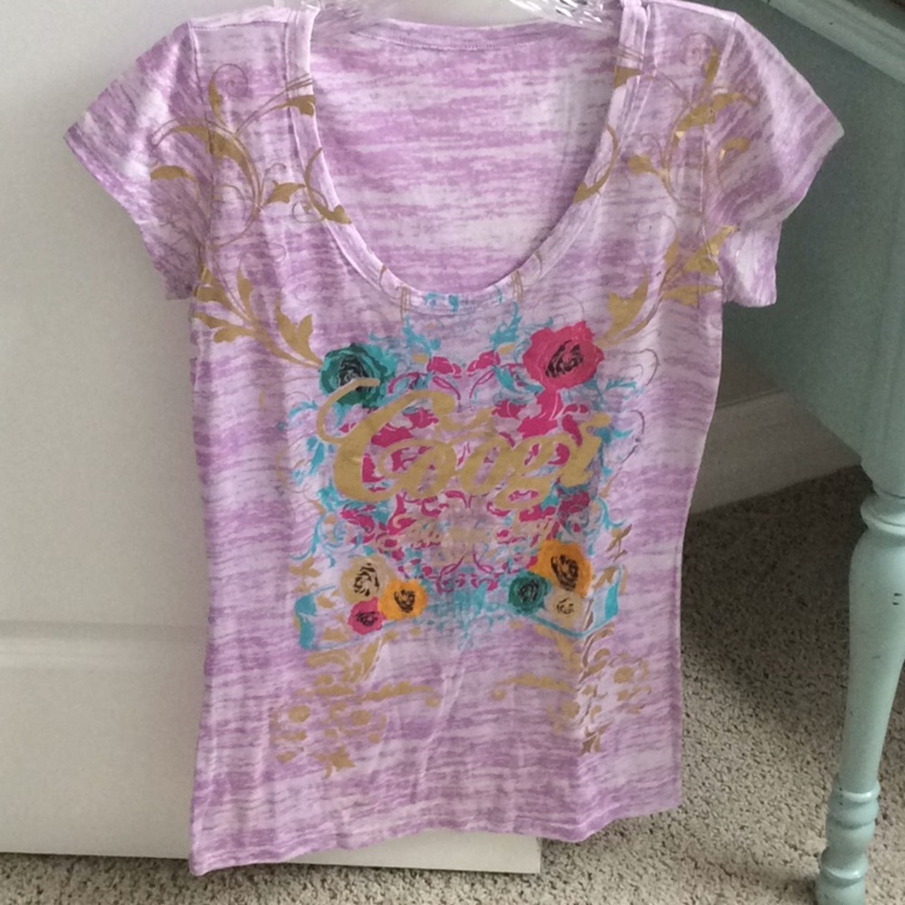 Women’s tee shirt